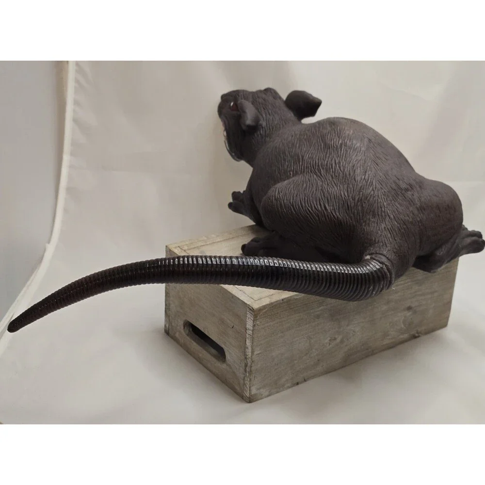 NEW Spooky Extra Large Ashland Halloween Ferocious Rat Prop Scary Haunted House